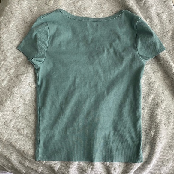 Teal V-Cut Top - Picture 3 of 4